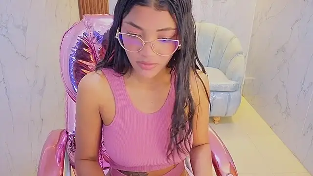 Snapshot of valentina_gomez_s chatting on May 26, 2026, 12:45 pm valentina gomez s online show from May 26, 2026, 12:45 pm