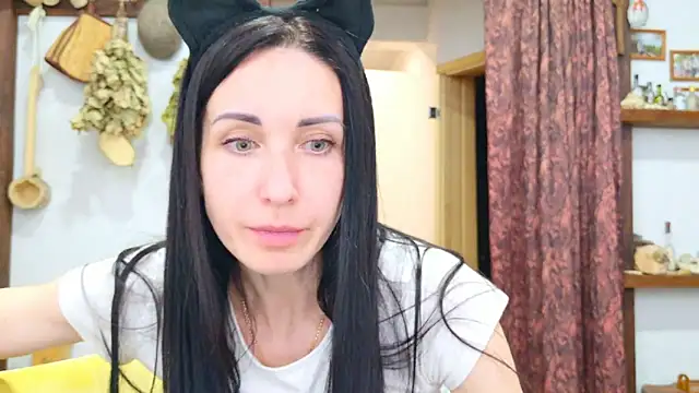 BouncySweety online show from April 29, 2026, 6:58 pm