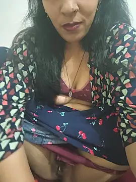 Snapshot of Neha-ji chatting on June 1, 2026, 6:15 am Neha-ji online show from June 1, 2026, 6:15 am