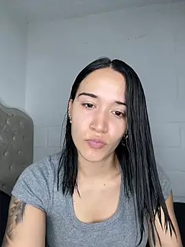 Snapshot of DaniRivers_ chatting on July 4, 2026, 6:58 pm DaniRivers online show from July 4, 2026, 6:58 pm