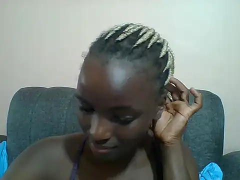 Snapshot of Beauty-Anka chatting on July 15, 2026, 7:35 am Beauty-Anka online show from July 15, 2026, 7:35 am