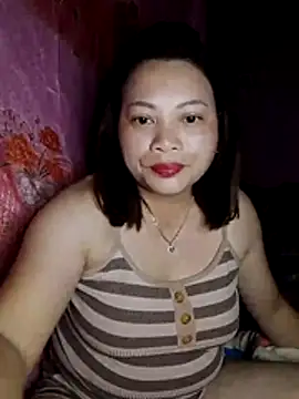 Snapshot of Qie_qir chatting on July 3, 2026, 3:40 pm Qie qir online show from July 3, 2026, 3:40 pm