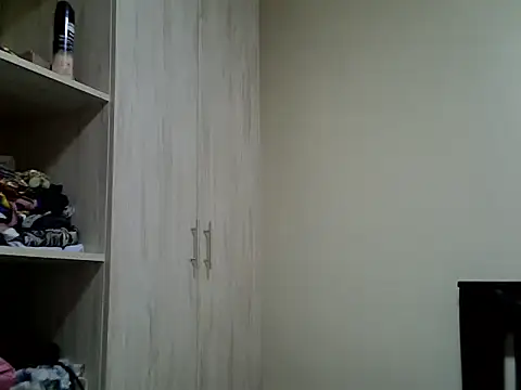 Snapshot of Flirrtballm chatting on June 9, 2026, 6:47 am Flirrtballm online show from June 9, 2026, 6:47 am