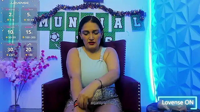 sthefy01 online show from June 16, 2026, 8:22 pm