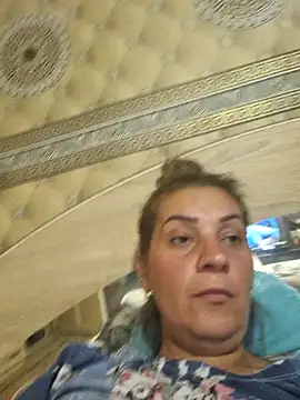Snapshot of ibolya86 chatting on June 20, 2026, 8:44 pm ibolya86 online show from June 20, 2026, 8:44 pm