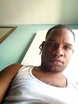 Snapshot of elmtsss chatting on August 6, 2026, 2:19 pm elmtsss online show from August 6, 2026, 2:19 pm