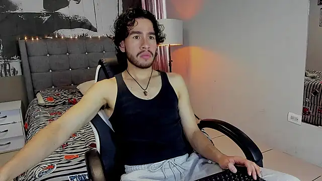 Snapshot of theo_riviera chatting on June 16, 2026, 1:47 pm theo riviera online show from June 16, 2026, 1:47 pm