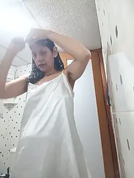 Snapshot of Samantha01_Rosse01 chatting on June 1, 2026, 1:51 am Samantha01 Rosse01 online show from June 1, 2026, 1:51 am