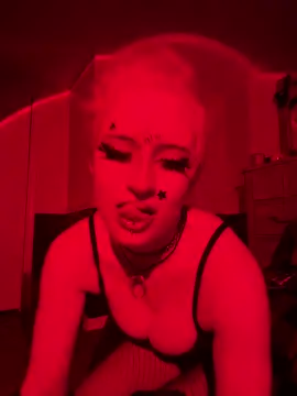 whimsicallylusty online show from May 29, 2026, 10:08 pm