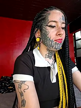 Snapshot of Venom-Luna chatting on June 23, 2026, 5:11 pm Venom-Luna online show from June 23, 2026, 5:11 pm