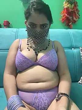 Snapshot of Curvy_shivani chatting on June 30, 2026, 2:07 pm Curvy shivani online show from June 30, 2026, 2:07 pm