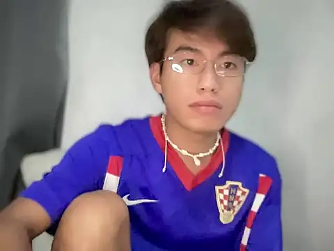 grumpyyy2003 online show from June 24, 2026, 6:23 am