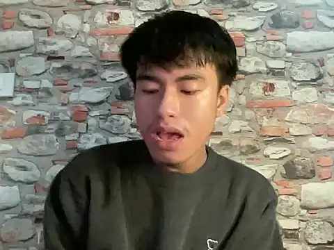 grumpyyy2003 online show from July 19, 2026, 3:32 am
