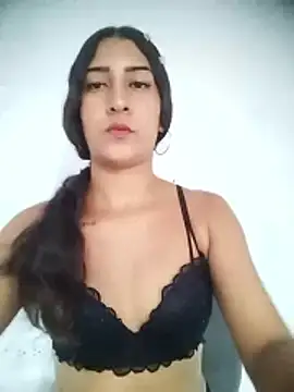 Snapshot of ScarletLovee_ chatting on June 1, 2026, 8:43 pm ScarletLovee online show from June 1, 2026, 8:43 pm