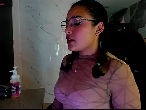 Snapshot of Taylor_tf chatting on June 1, 2026, 9:05 pm Taylor tf online show from June 1, 2026, 9:05 pm