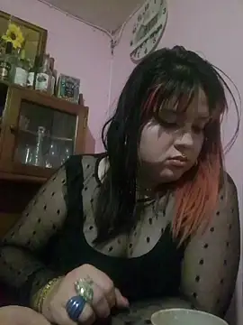 Snapshot of curvy_latina chatting on July 12, 2026, 4:47 am curvy latina online show from July 12, 2026, 4:47 am