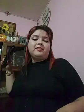 Snapshot of curvy_latina chatting on July 14, 2026, 4:17 am curvy latina online show from July 14, 2026, 4:17 am