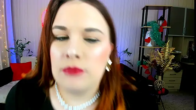 OliviaTwens online show from June 12, 2026, 9:08 am
