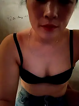 Snapshot of Fjnzjk chatting on June 25, 2026, 5:12 am Fjnzjk online show from June 25, 2026, 5:12 am