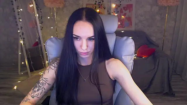 Snapshot of NicoleMerz chatting on June 27, 2026, 6:13 pm NicoleMerz online show from June 27, 2026, 6:13 pm