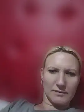 Snapshot of Isabelle_Cora chatting on June 24, 2026, 8:08 pm Isabelle Cora online show from June 24, 2026, 8:08 pm