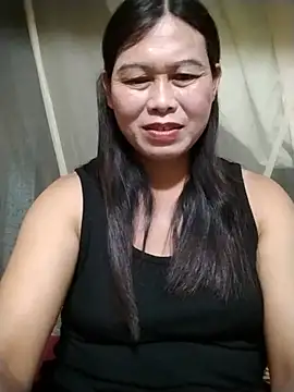 Snapshot of -Hatybi- chatting on July 15, 2026, 5:29 pm -Hatybi- online show from July 15, 2026, 5:29 pm