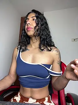 Snapshot of NassFit2 chatting on June 15, 2026, 11:29 pm NassFit2 online show from June 15, 2026, 11:29 pm