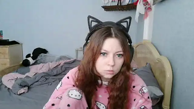 Snapshot of AlessiaViolet chatting on July 18, 2026, 10:41 am AlessiaViolet online show from July 18, 2026, 10:41 am