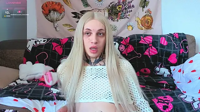 Chloecherry online show from June 20, 2026, 10:40 am
