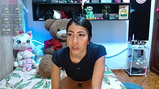 Laila bunny online show from June 2, 2026, 4:03 am
