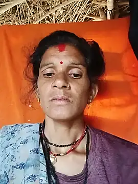 Snapshot of Cut_umang74 chatting on July 2, 2026, 11:27 am Cut umang74 online show from July 2, 2026, 11:27 am