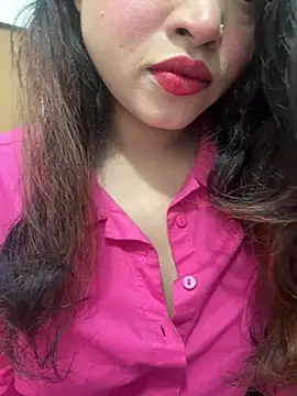 Snapshot of Yours_riya11 chatting on June 21, 2026, 5:15 pm Yours riya11 online show from June 21, 2026, 5:15 pm