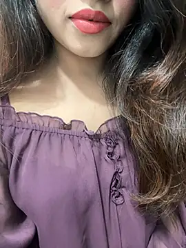 Snapshot of Yours_riya11 chatting on July 10, 2026, 7:38 pm Yours riya11 online show from July 10, 2026, 7:38 pm