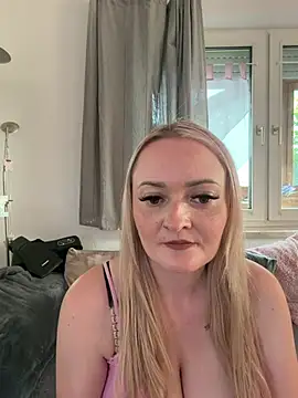 Alex-Blond online show from July 25, 2026, 5:21 pm