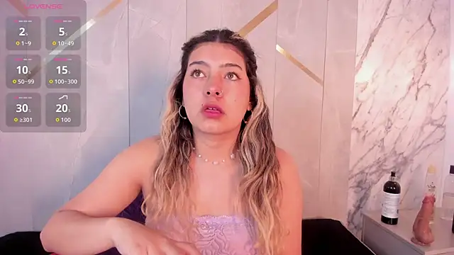 ChloeBelle  online show from June 23, 2026, 12:36 pm