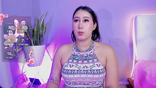 Snapshot of Allison_Peach chatting on June 20, 2026, 8:11 pm Allison Peach online show from June 20, 2026, 8:11 pm