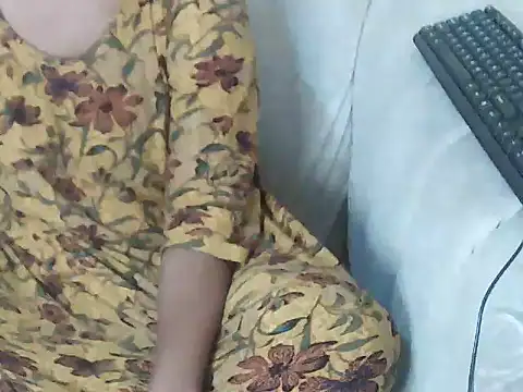 Snapshot of sexxybutties chatting on June 1, 2026, 6:26 am sexxybutties online show from June 1, 2026, 6:26 am