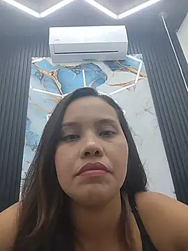 IsabelaAdans online show from June 3, 2026, 2:44 pm