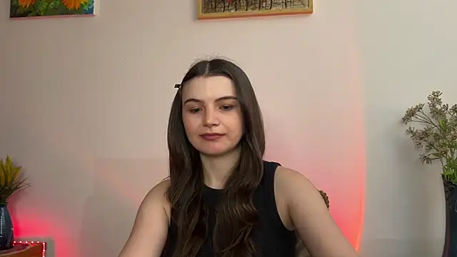 elicherr online show from June 1, 2026, 1:29 am
