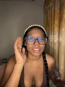 Snapshot of chell_iivy chatting on July 14, 2026, 5:34 am chell iivy online show from July 14, 2026, 5:34 am