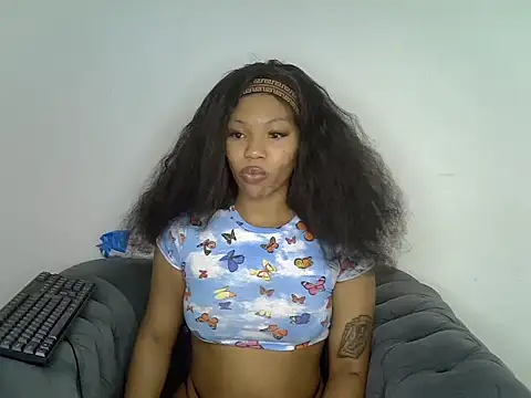 Snapshot of lexbonnyy chatting on July 2, 2026, 7:36 am lexbonnyy online show from July 2, 2026, 7:36 am