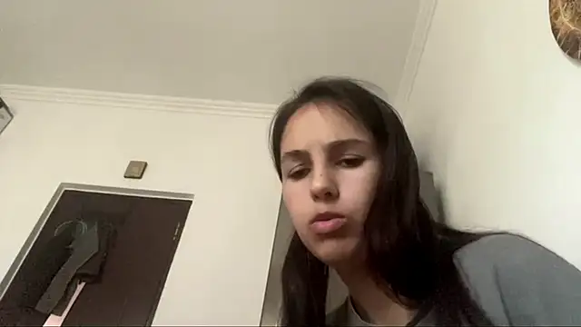 SindyKay online show from June 18, 2026, 9:14 am