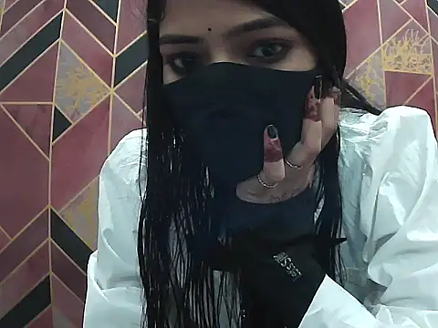 Hot-Roshni online show from June 18, 2026, 7:29 pm