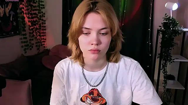 Milena Stasym online show from June 19, 2026, 6:07 am