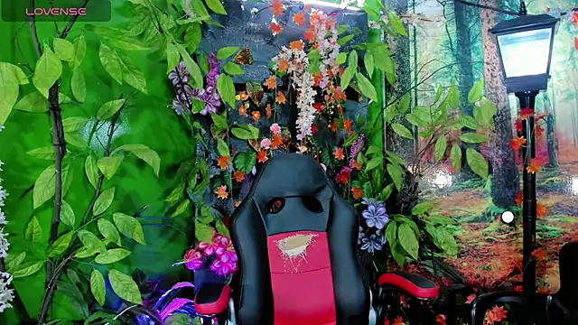 Snapshot of Sarita_Moreno chatting on July 19, 2026, 3:32 am Sarita Moreno online show from July 19, 2026, 3:32 am