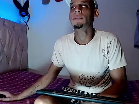 Brendt Hotx online show from June 25, 2026, 6:29 am