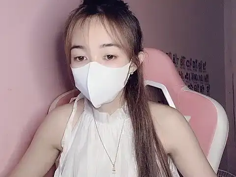 Alee8668 online show from July 7, 2026, 6:34 pm