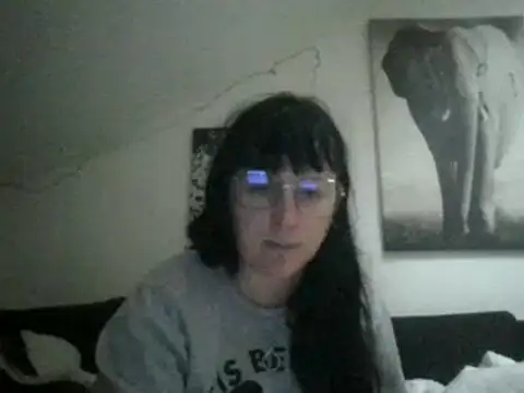 Snapshot of sexujuly88 chatting on December 10, 2024, 8:19 am sexujuly88 online show from December 10, 2024, 8:19 am