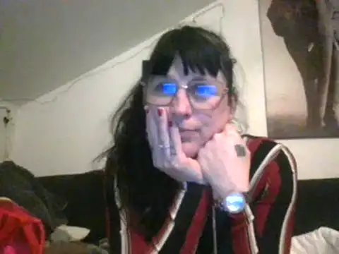 Snapshot of sexujuly88 chatting on December 13, 2024, 10:34 pm sexujuly88 online show from December 13, 2024, 10:34 pm