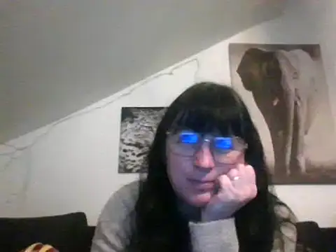 Snapshot of sexujuly88 chatting on January 14, 2025, 10:23 pm sexujuly88 online show from January 14, 2025, 10:23 pm